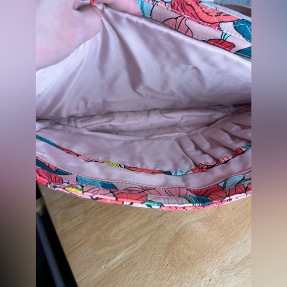 Vera Bradley Messenger Bag Vintage Floral with padded Laptop Compartment - Picture 12 of 13